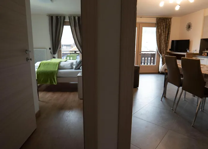 Al Camanel Apartament *