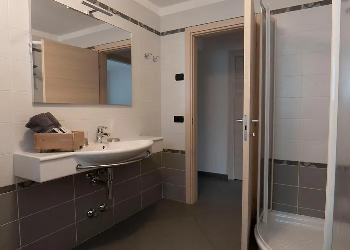 Al Camanel Apartament *